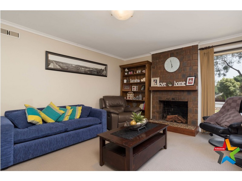 74 Lauriston Drive, Coldstream VIC 3770