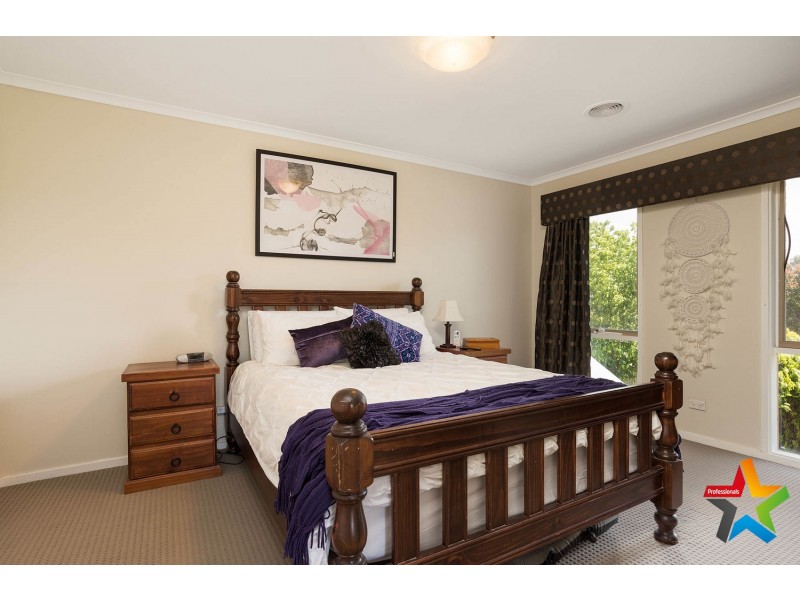 74 Lauriston Drive, Coldstream VIC 3770