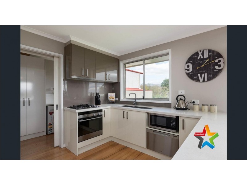24 Westmount Road, Healesville VIC 3777