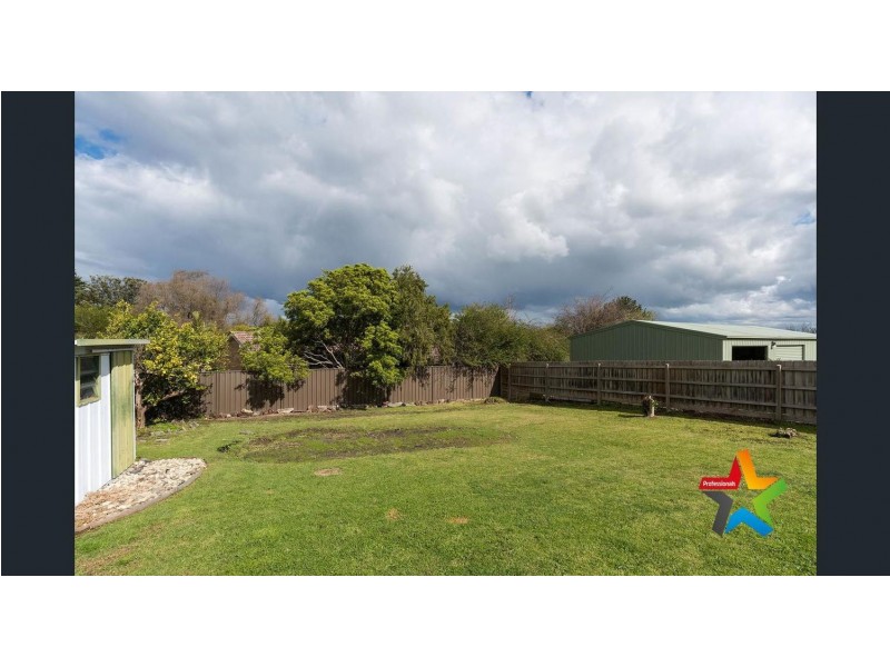 24 Westmount Road, Healesville VIC 3777