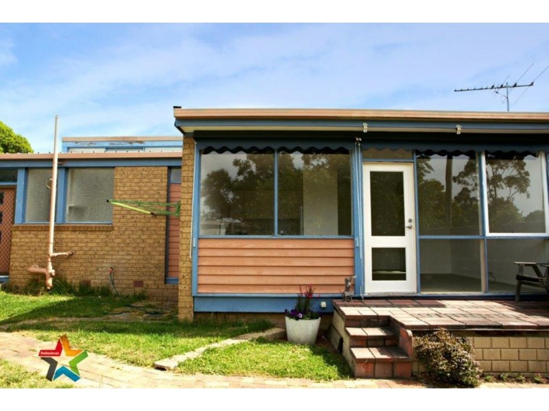 2/8-12 Landale Avenue, Croydon VIC 3136