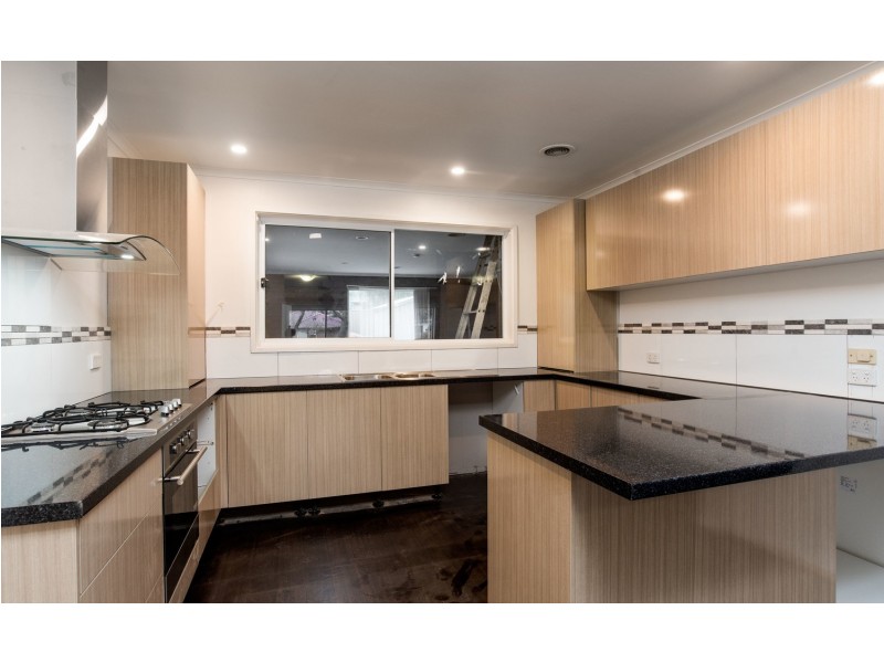 23 Lancaster Road, Mooroolbark VIC 3138