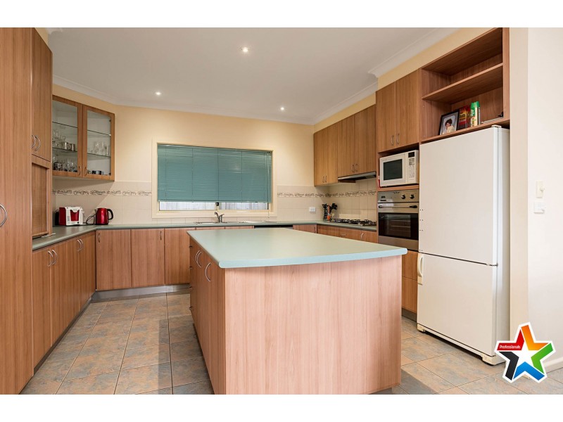 5 Shadi Rise, Yarra Glen VIC 3775