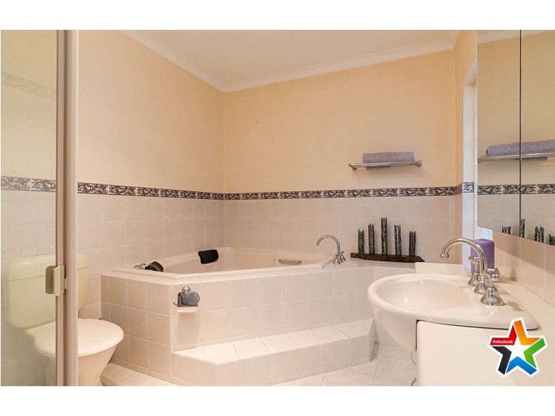 5 Shadi Rise, Yarra Glen VIC 3775