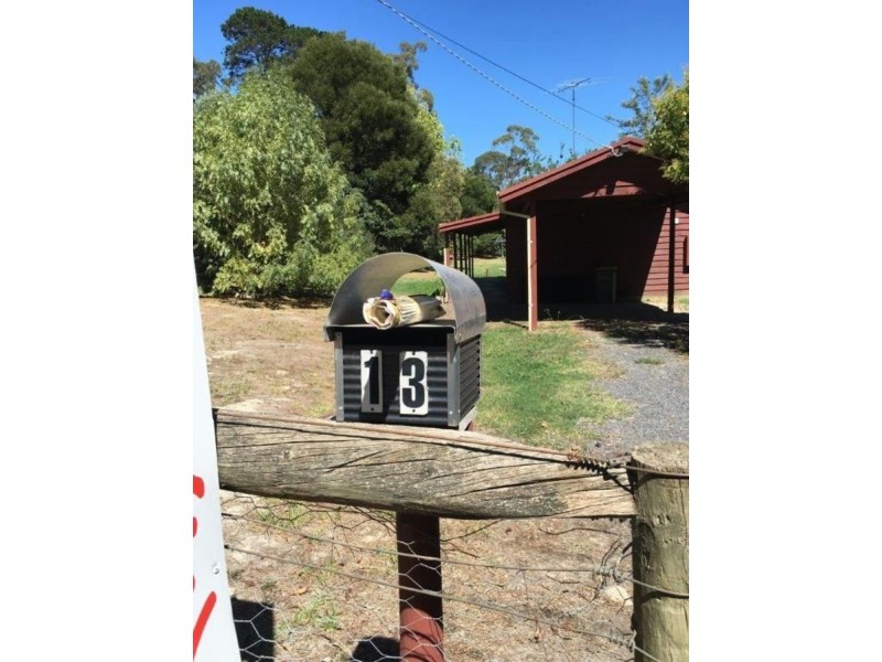 13 Goondah Lane, Healesville VIC 3777