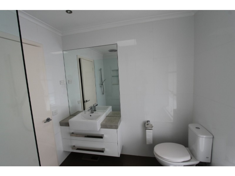 1 Donald Close, Kilsyth VIC 3137