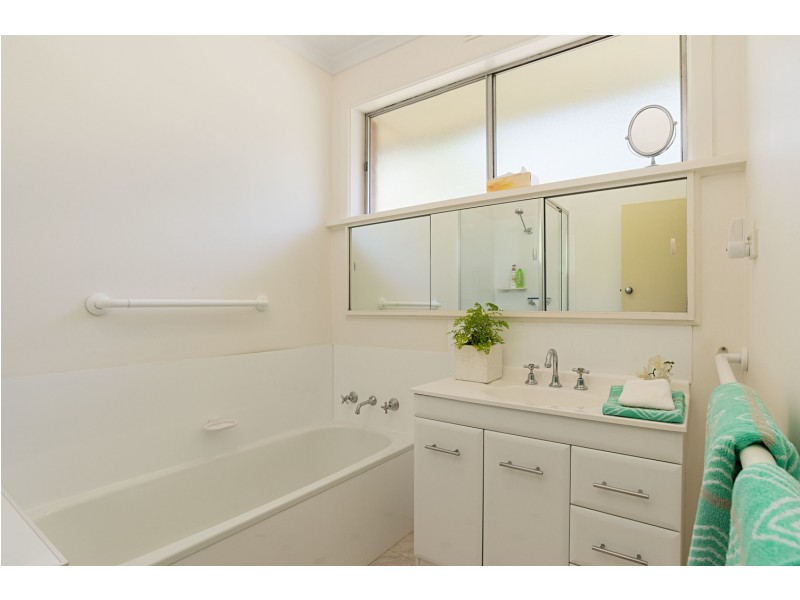 128 Manchester Road, Mooroolbark VIC 3138