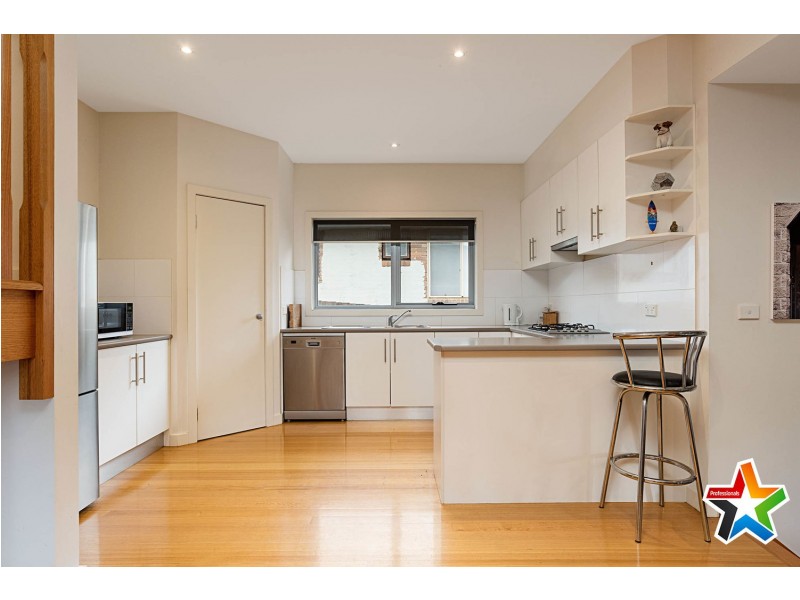 8 Hayride Lane, Chirnside Park VIC 3116