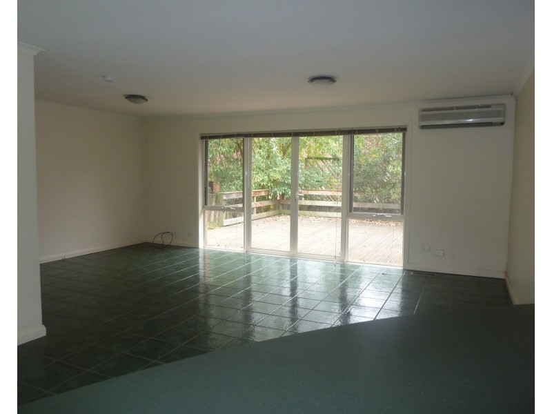 60 Dorset Road, Croydon VIC 3136