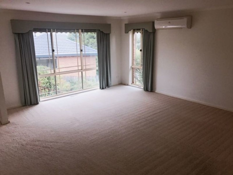 2/12 Edward Road, Chirnside Park VIC 3116