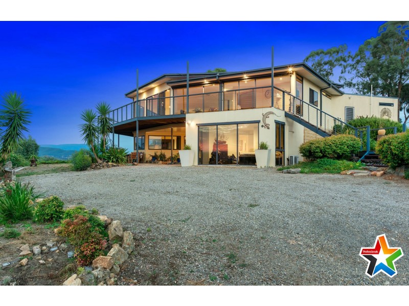 70 Leonard Road, Lilydale VIC 3140