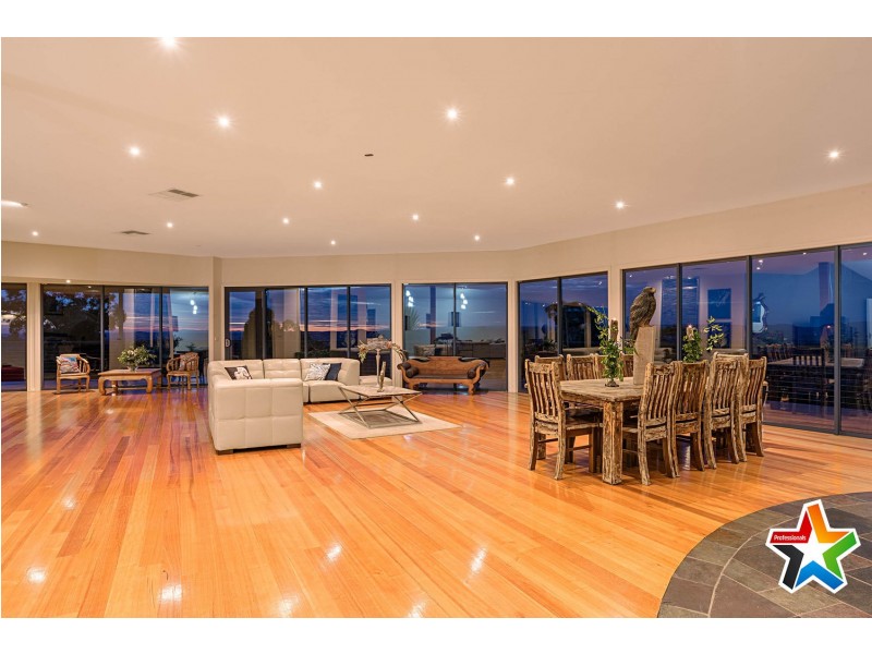 70 Leonard Road, Lilydale VIC 3140