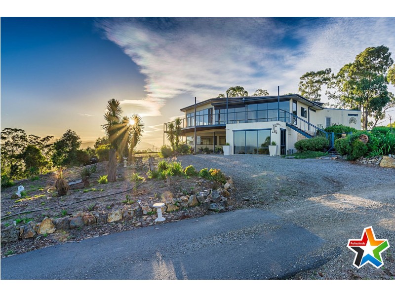 70 Leonard Road, Lilydale VIC 3140