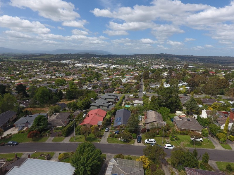 11 St Andrews Drive, Chirnside Park VIC 3116