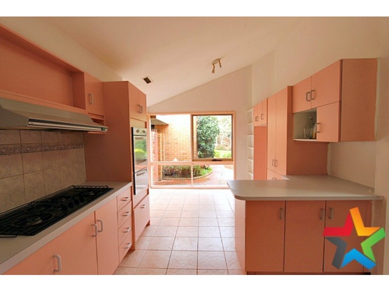26 Kirkford Drive, Mooroolbark VIC 3138