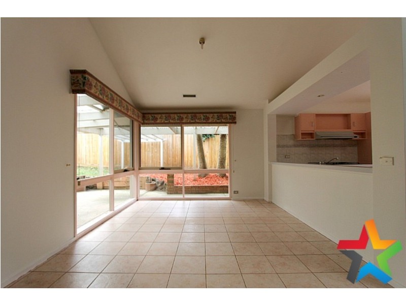 26 Kirkford Drive, Mooroolbark VIC 3138