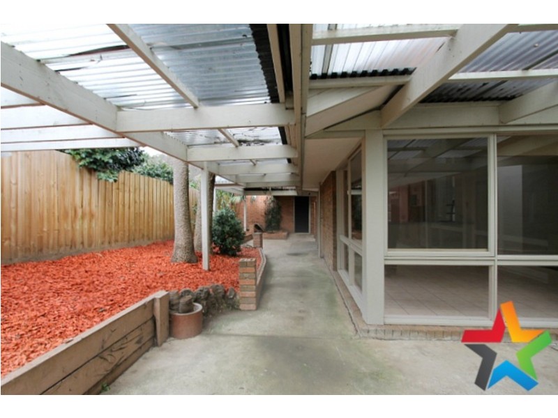 26 Kirkford Drive, Mooroolbark VIC 3138