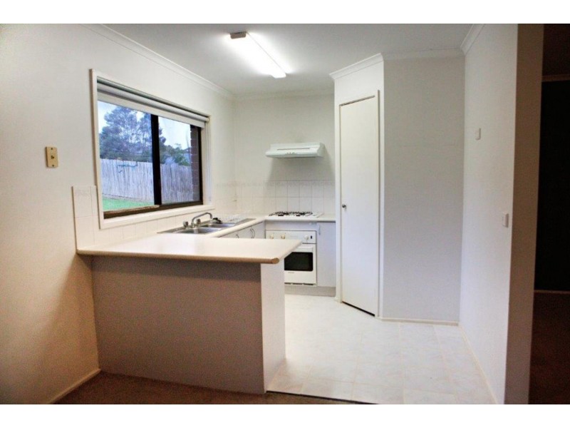8 Rolaine Close, Lilydale VIC 3140