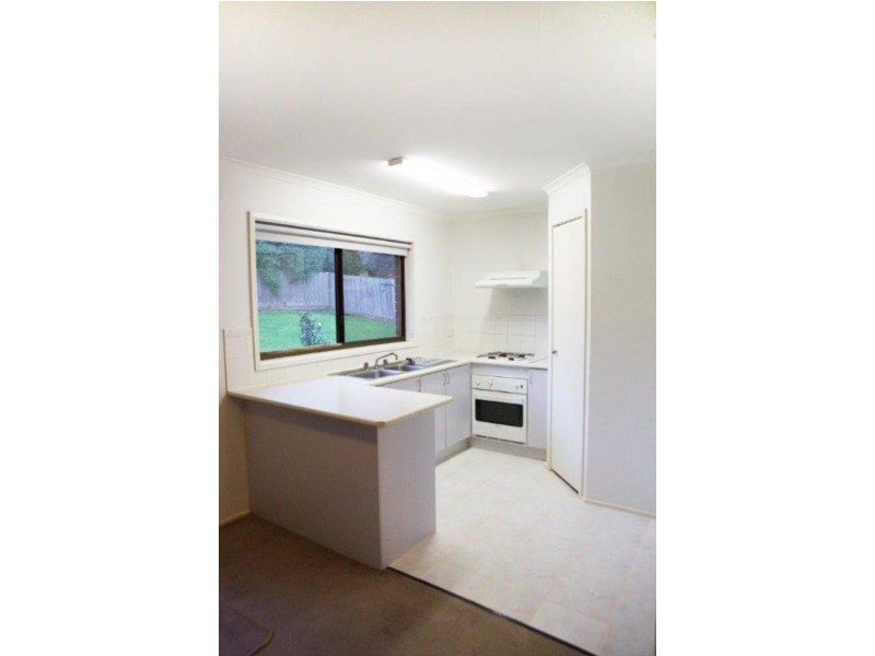 8 Rolaine Close, Lilydale VIC 3140