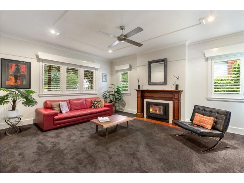 4 Caroline Street, Ringwood VIC 3134