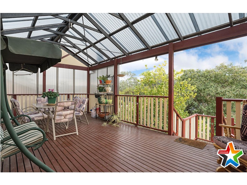 17 Old Warburton Road, Seville VIC 3139