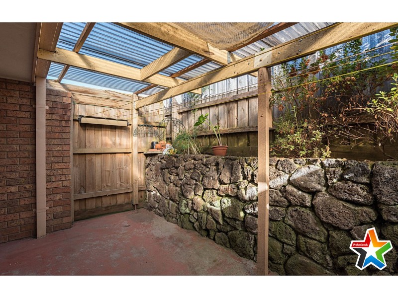 3/2b John Street, Lilydale VIC 3140