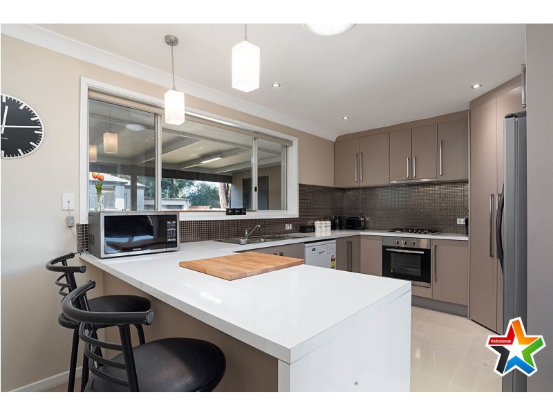 76 Cave Hill Road, Lilydale VIC 3140