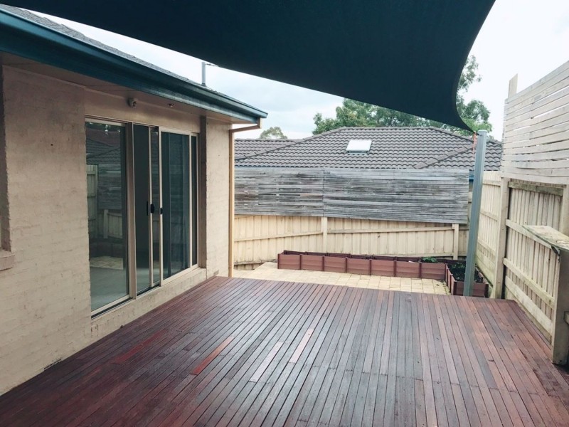 2/21 Jennings Road, Bayswater North VIC 3153