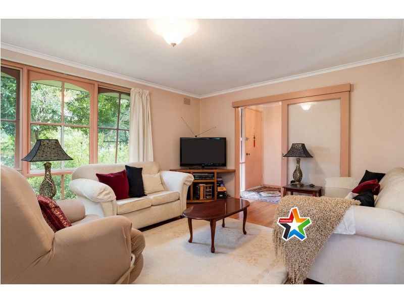 36 Glen Dhu Road, Kilsyth VIC 3137