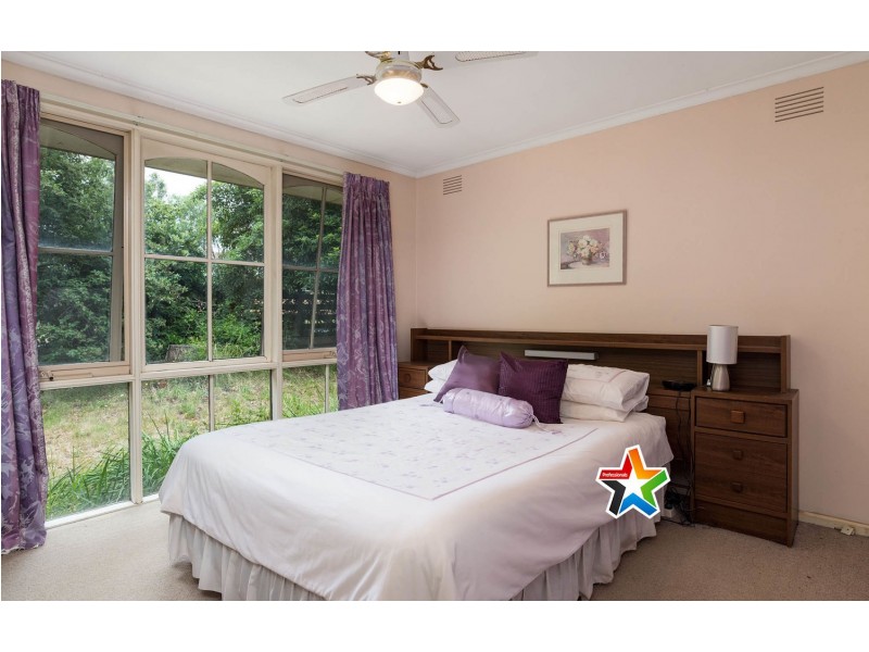 36 Glen Dhu Road, Kilsyth VIC 3137