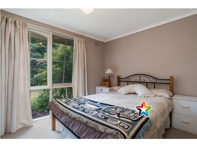 36 Glen Dhu Road, Kilsyth VIC 3137