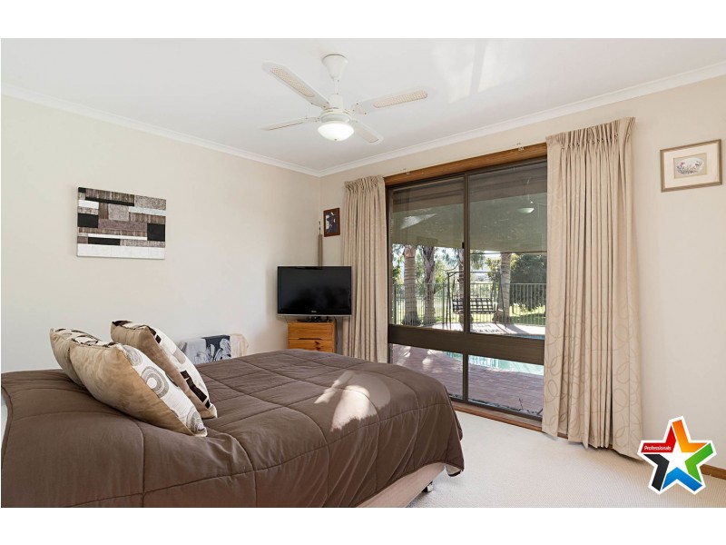 10 Macintyre Lane, Yering VIC 3770