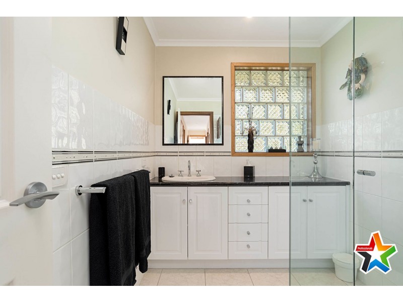 10 Macintyre Lane, Yering VIC 3770