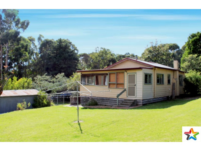 32 Inverness Road, Montrose VIC 3765