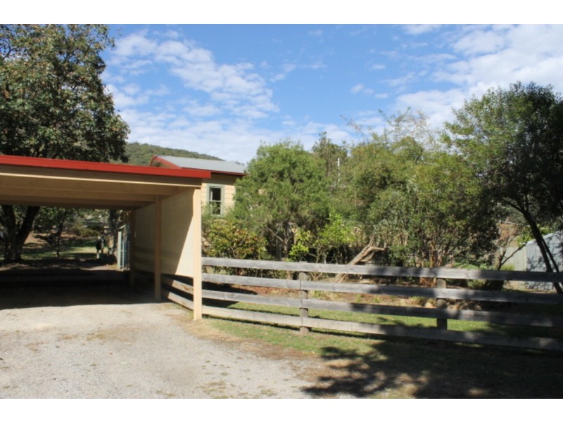 32 Inverness Road, Montrose VIC 3765