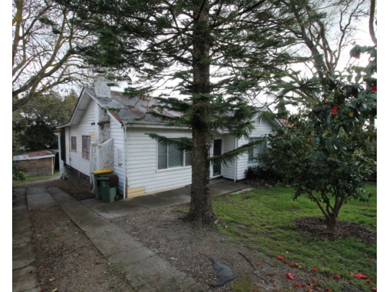 24 Albert Road, Lilydale VIC 3140