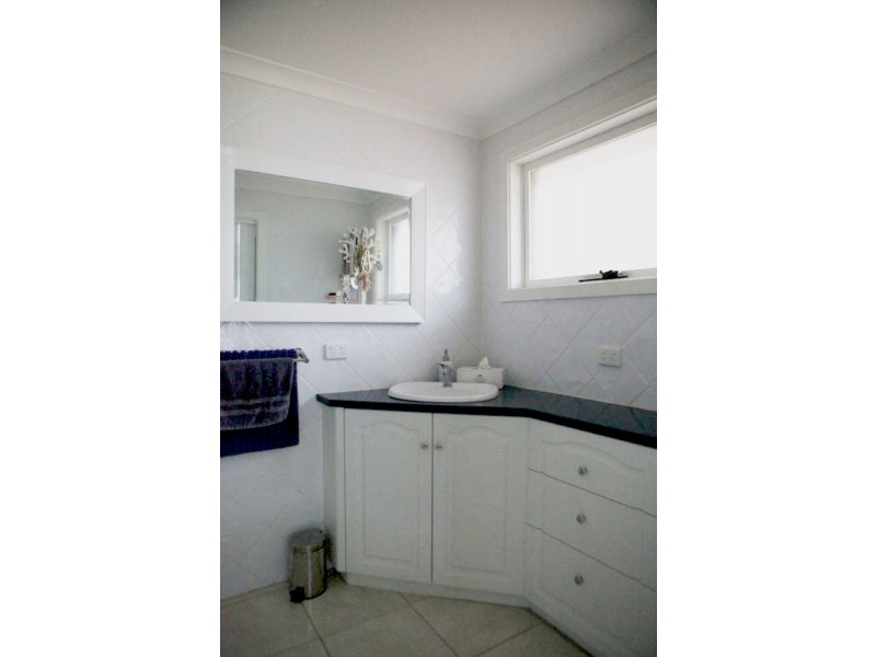 6 Coniston Close, Croydon Hills VIC 3136