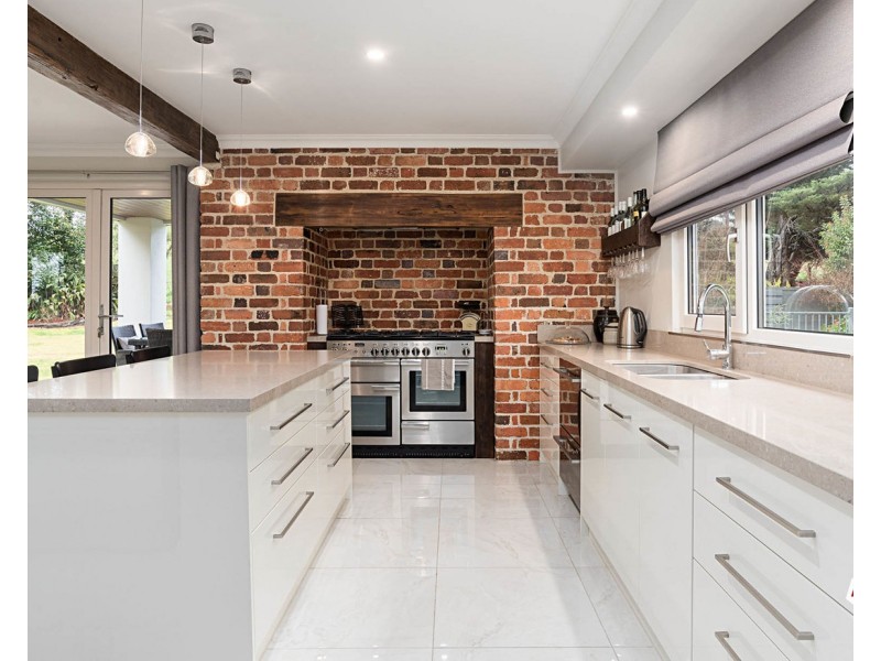 20 Lanning Crescent, Seville VIC 3139