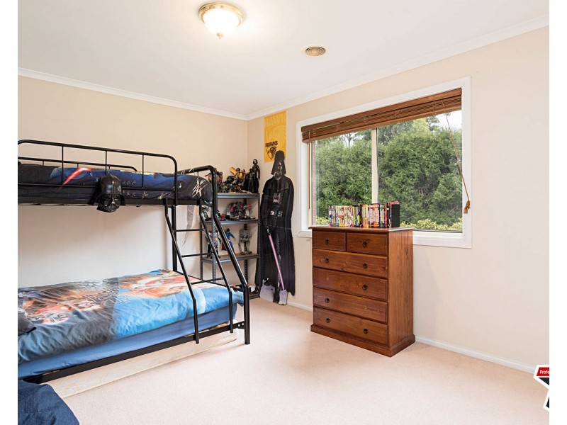 4 French Close, Mooroolbark VIC 3138