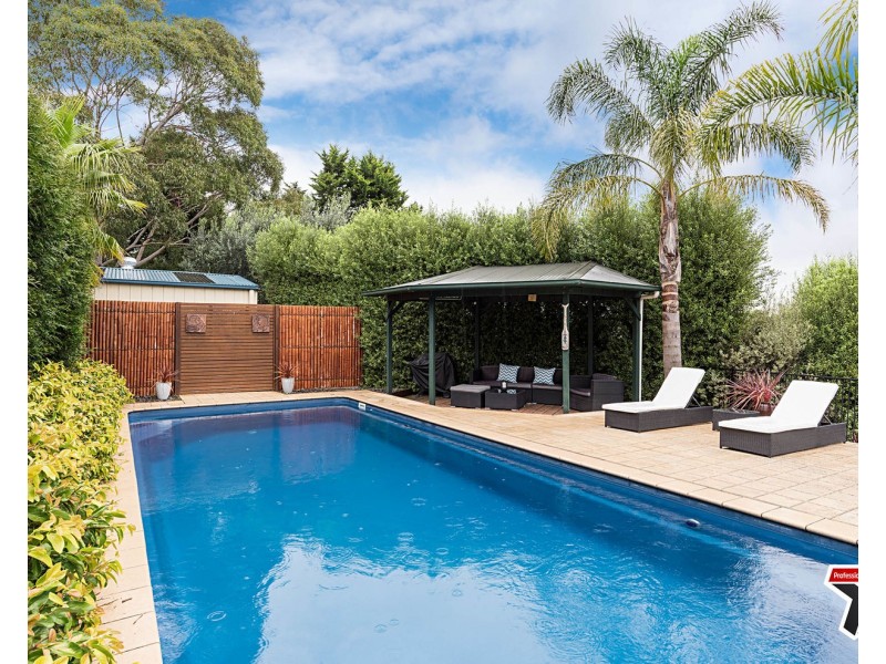 4 French Close, Mooroolbark VIC 3138