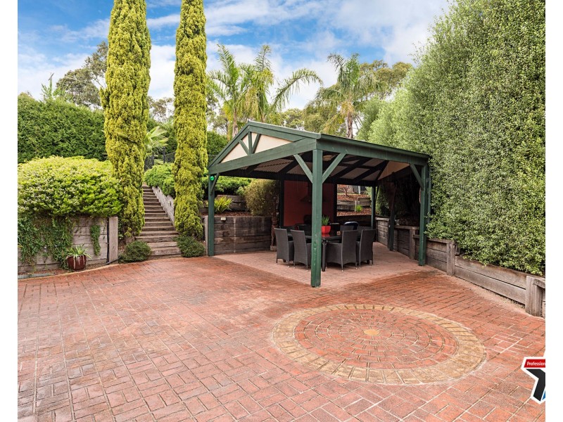 4 French Close, Mooroolbark VIC 3138