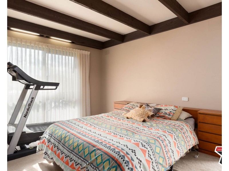 7 Roseman Road, Chirnside Park VIC 3116