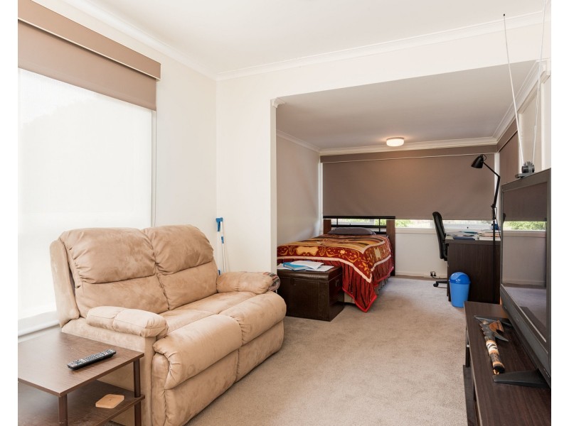 50 Terrigal Crescent, Kilsyth VIC 3137