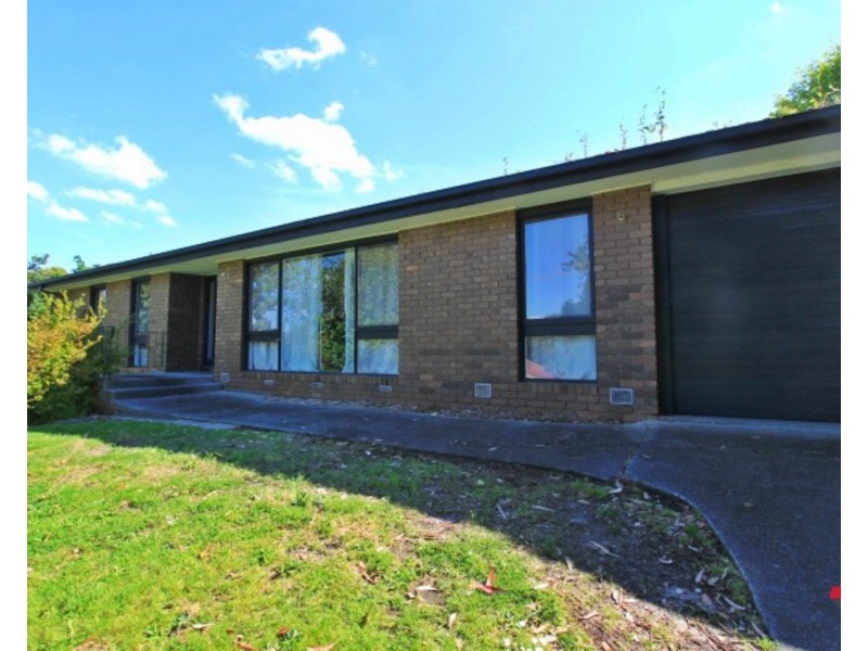 1 Mansion Place, Chirnside Park VIC 3116