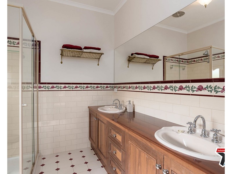 15 King Street, Yarra Glen VIC 3775