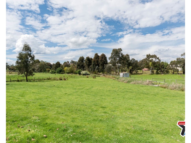 15 King Street, Yarra Glen VIC 3775