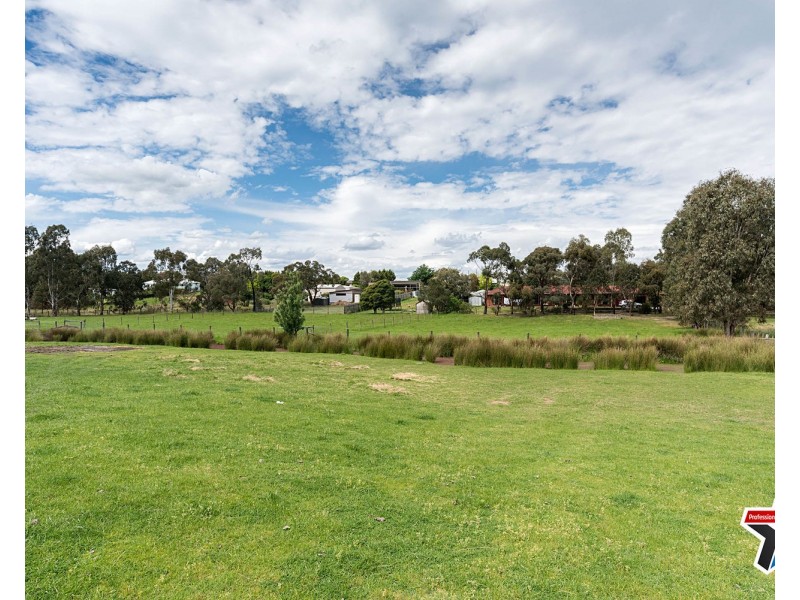 15 King Street, Yarra Glen VIC 3775