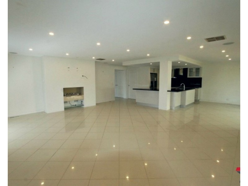 24 Myoora Drive, Mooroolbark VIC 3138