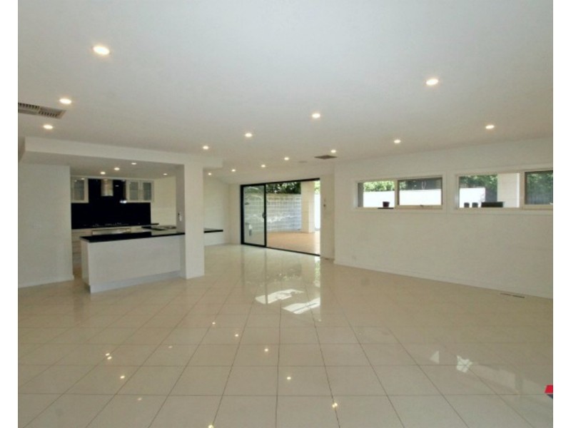 24 Myoora Drive, Mooroolbark VIC 3138