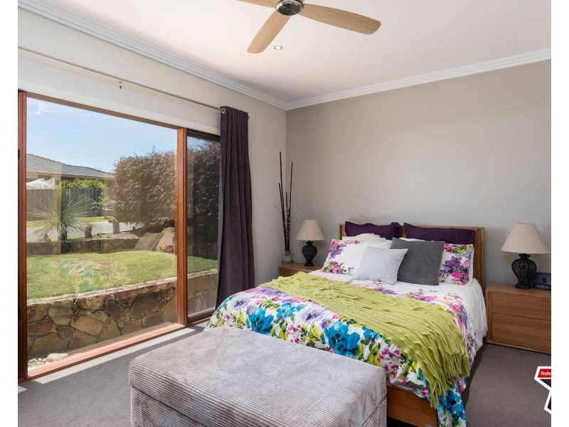 10  Olinda Park Rise, Lilydale VIC 3140